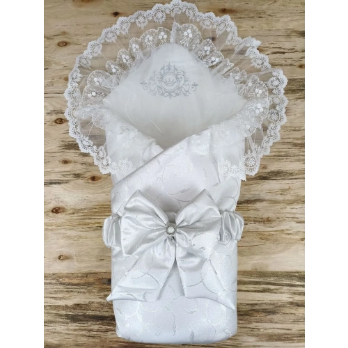 Yenidoğan Pırıltı Taç Nakışlı İnci Delüks Kundak Bebek Battaniyesi Ekru