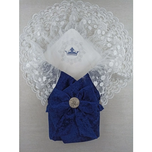 Yenidoğan Saray Kadife Taç Nakışlı İnci Fiyonklu Çift Dantel Duvak Trilüks Kundak Bebek Battaniyesi Lacivert