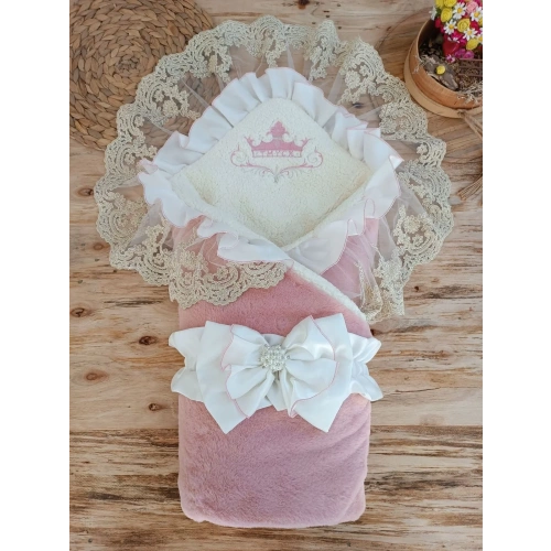 Yenidoğan Wool Yün Kumaş Taç Nakışlı Güpür Duvaklı Fiyonk Prizma Taş Unisex Kundak Bebek Battaniyesi Pembe