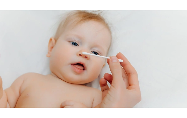 Bebeklerde Kulak Temizliği Nasıl Olmalı?