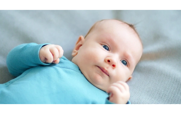 Bahar Aylarında Bebek Banyo Rutini: Mevsim Geçişinde Doğru Bakım Rehberi