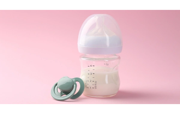 Biberon Seçerken Nelere Dikkat Edilmeli? Anne ve Bebekler İçin Rehber