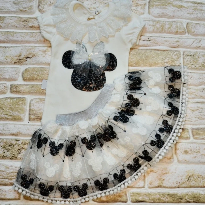 1-2-3 Yaş Payetli Mickey Nakışlı Kısa Kollu Brode Etekli 2li Kız Bebek Takımı Siyah