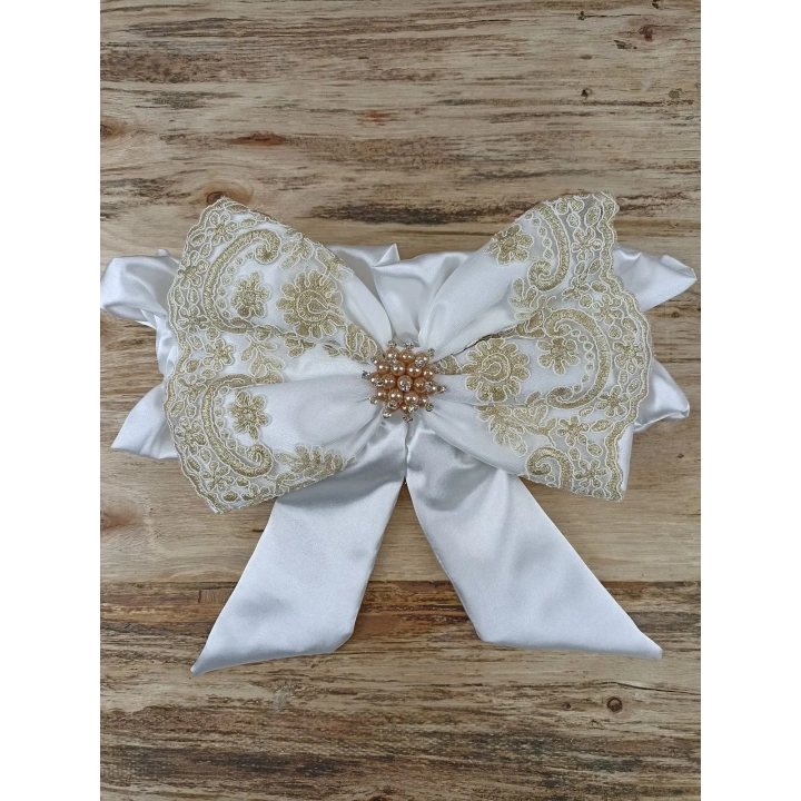 Sahra Taç Nakışlı İnci Ve Dantel Fiyonklu Çift Dantel Duvaklı Trilüks Kundak Bebek Battaniyesi Gold