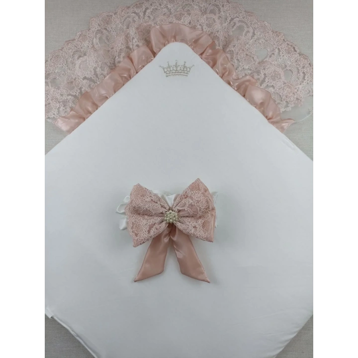 Sahra Taç Nakışlı İnci Ve Dantel Fiyonklu Çift Dantel Duvaklı Trilüks Kundak Bebek Battaniyesi Gül Kurusu
