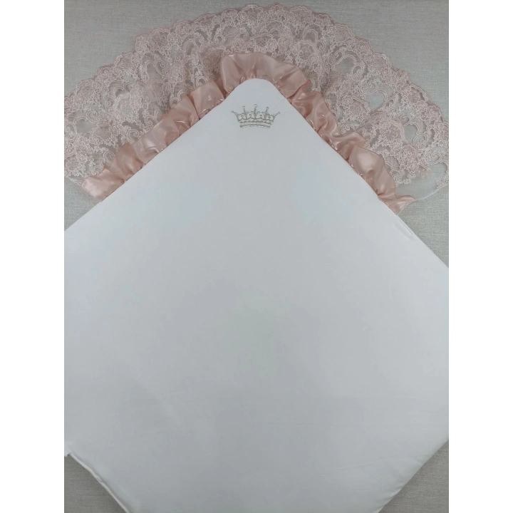 Sahra Taç Nakışlı İnci Ve Dantel Fiyonklu Çift Dantel Duvaklı Trilüks Kundak Bebek Battaniyesi Gül Kurusu