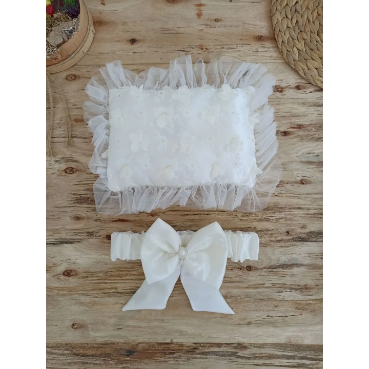 Yenidoğan İzmir İncisi Tül İşlemeli Pamuklu Fiyonklu Kundaklı Lüks 3lü Alt Açma Seti Ekru