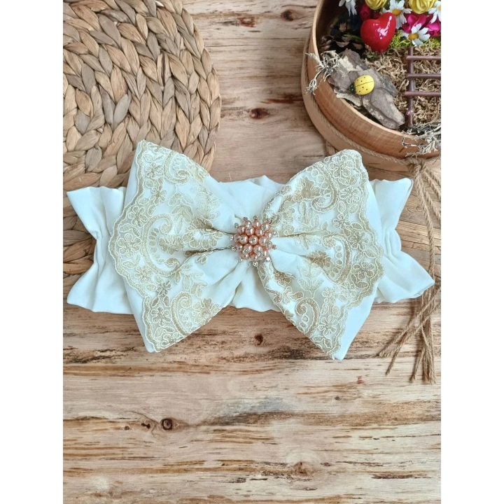 Yenidoğan Kuzulu Taç Nakış Güpürlü Fiyonklu Duvaklı Prizma Taş Unisex Kundak Bebek Battaniyesi Ekru