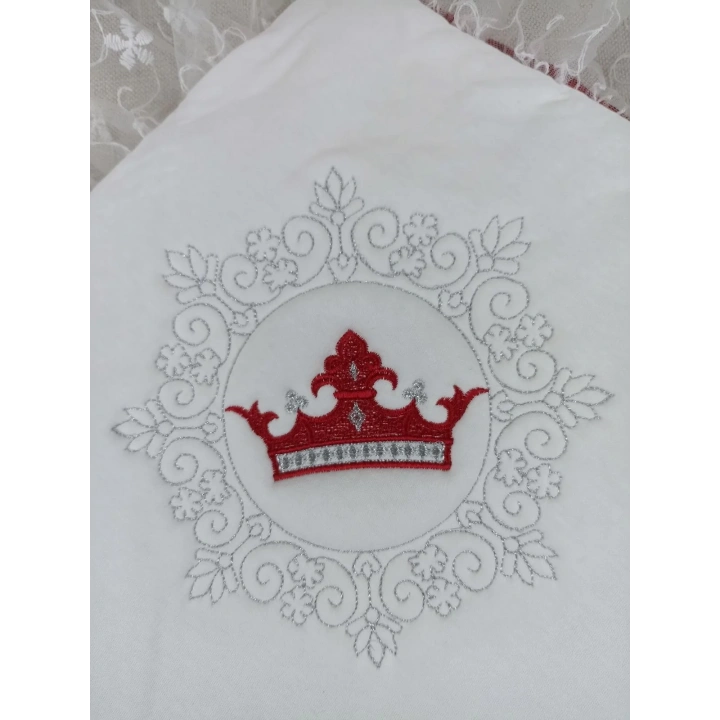 Yenidoğan Saray Kadife Taç Nakışlı İnci Fiyonklu Dantel Duvak Trilüks Kundak Bebek Battaniye Bordo