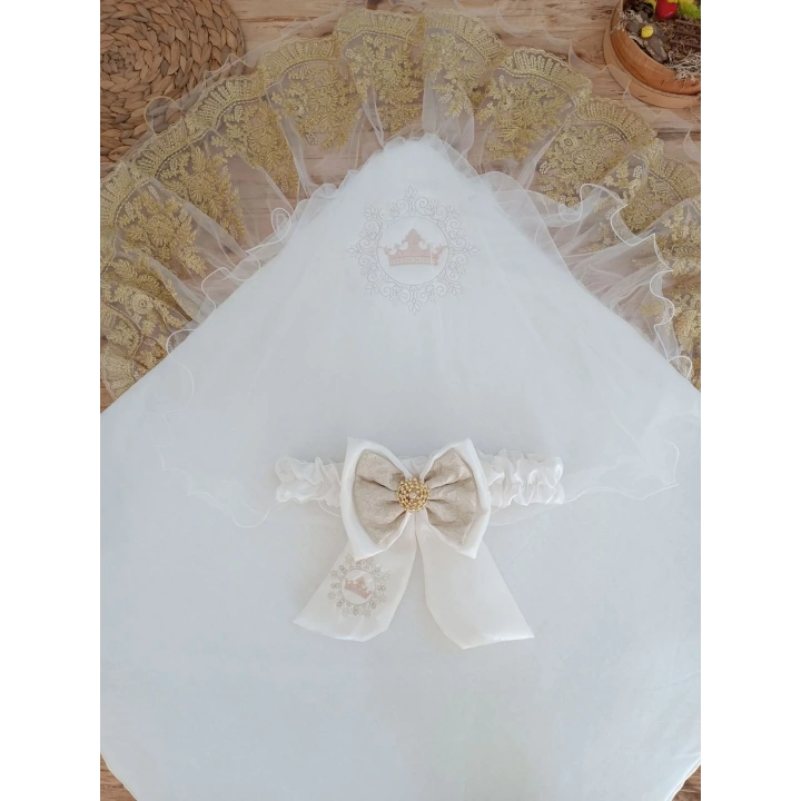 Yenidoğan Titi Taç Nakışlı Plazma Taşlı Güpürlü Çift Fiyonk Duvaklı Trilüks Kundak Bebek Battaniyesi Gold