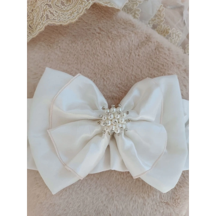 Yenidoğan Wool Yün Kumaş Taç Nakışlı Güpür Duvaklı Fiyonk Prizma Taş Unisex Kundak Bebek Battaniyesi Bej