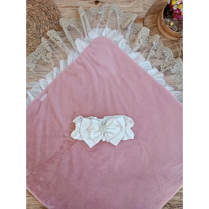 Yenidoğan Wool Yün Kumaş Taç Nakışlı Güpür Duvaklı Fiyonk Prizma Taş Unisex Kundak Bebek Battaniyesi Pembe