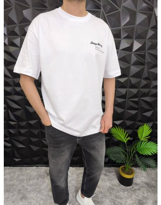 Beyaz Losting Memory Nakışlı Oversize T-shirt