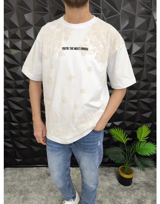 Beyaz Şal Deseni Kabartmalı baskı Oversize T-Shirt