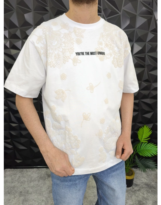Beyaz Şal Deseni Kabartmalı baskı Oversize T-Shirt