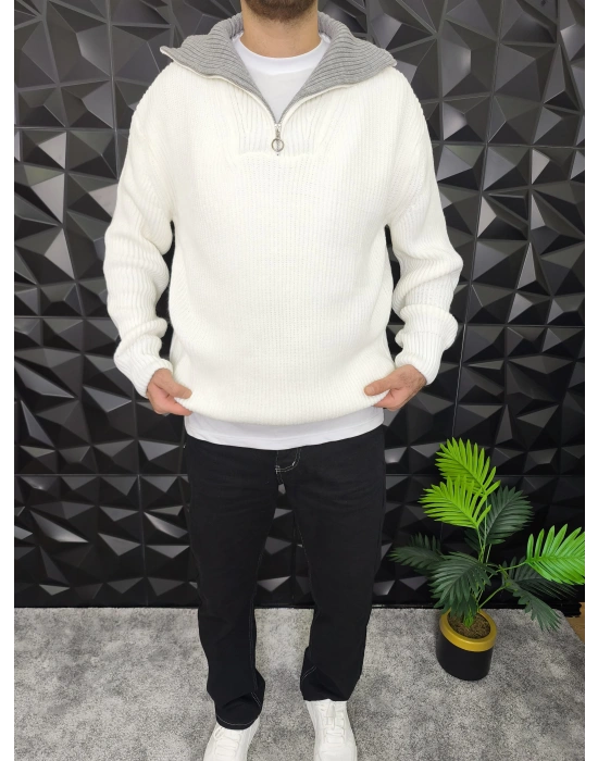 Çift Katlı Yaka Yarım Fermuarlı Örme Kazak Beyaz
