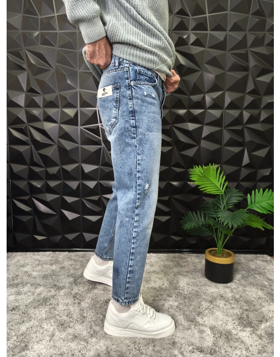 Çizik Detaylı Mavi Boyfriend Jean
