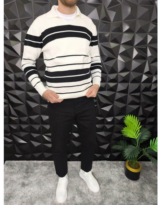 V Yaka Çizgili Triko Beyaz