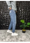 Yırtık Detaylı Eskitme Mavi Boyfriend Jean