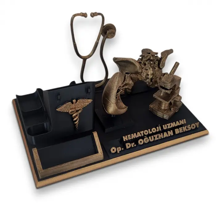 Hematoloji Doktoru Masa İsimliği – Kişiye Özel Doktor Ofis Hediyesi