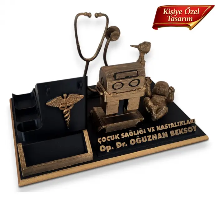 Çocuk Hastalıkları Doktoru Masa İsimliği – Kişiye Özel Doktor Ofis Hediyesi