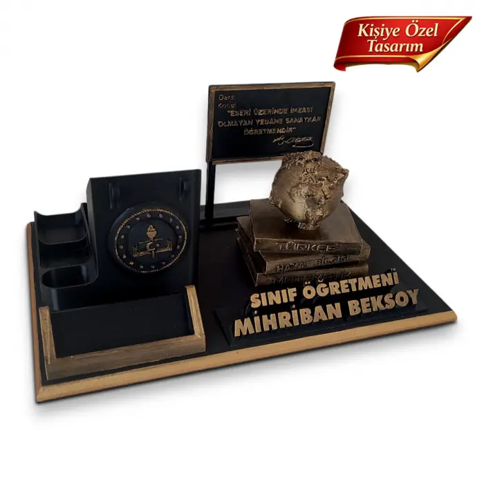 Öğretmen / Müdür Yardımcısı Masa İsimliği – Kişiye Özel Ofis Hediyesi