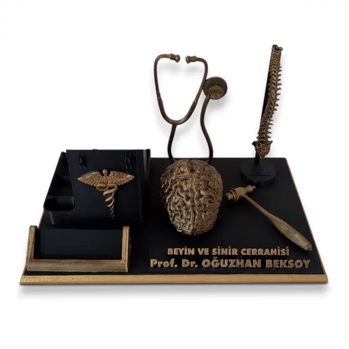 Beyin ve Sinir Cerrahisi Doktoru Masa İsimliği – Kişiye Özel Doktor Ofis Hediyesi