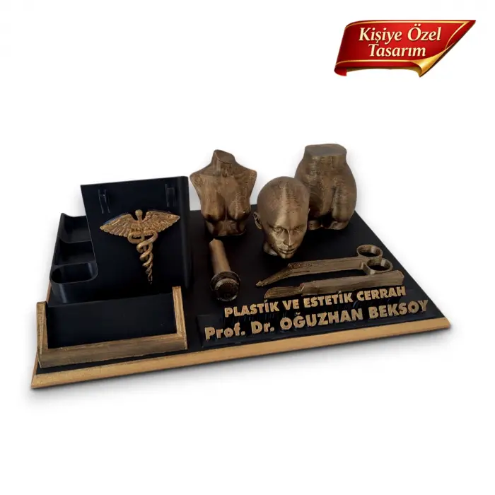 Estetik Doktoru ve Estetisyen Masa İsimliği – Kişiye Özel Klinik Ofis Hediyesi