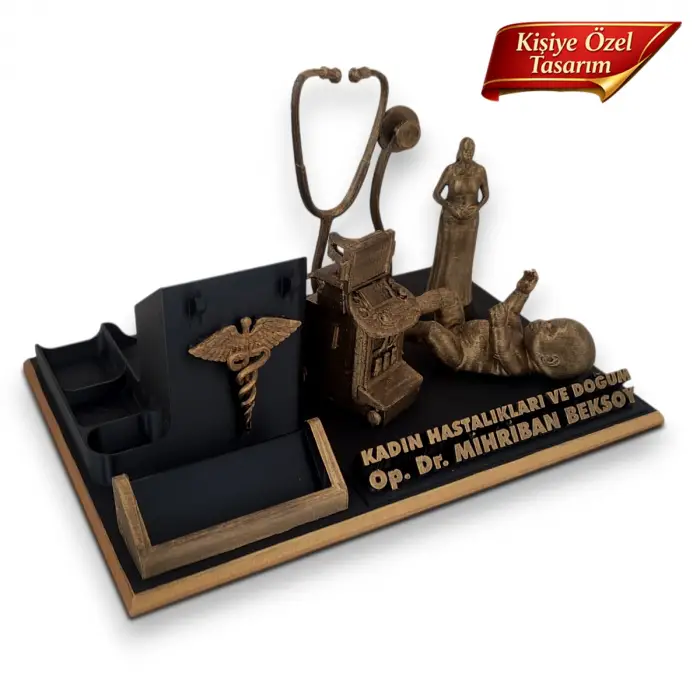 Kadın Doğum Uzmanı Masa İsimliği – Kişiye Özel Jinekolog Ofis Hediyesi