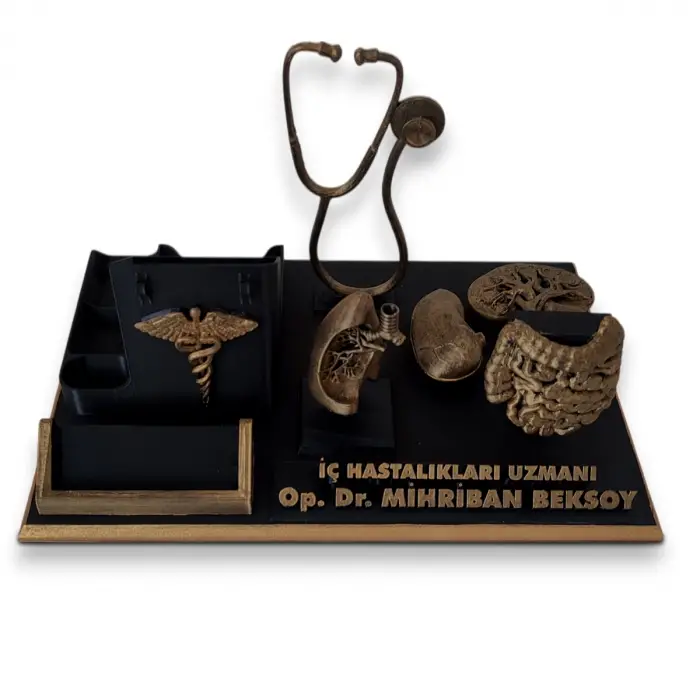 İç Hastalıkları Uzmanı Masa İsimliği – Kişiye Özel Dahiliye Doktoru Ofis Hediyesi