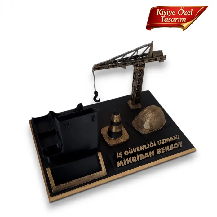 İş Güvenliği Uzmanı Masa İsimliği – Kişiye Özel Ofis Hediyesi