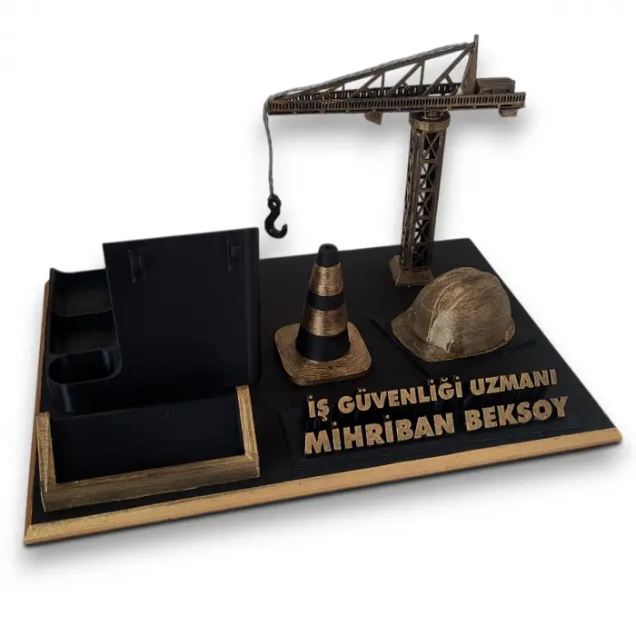İş Güvenliği Uzmanı Masa İsimliği – Kişiye Özel Ofis Hediyesi