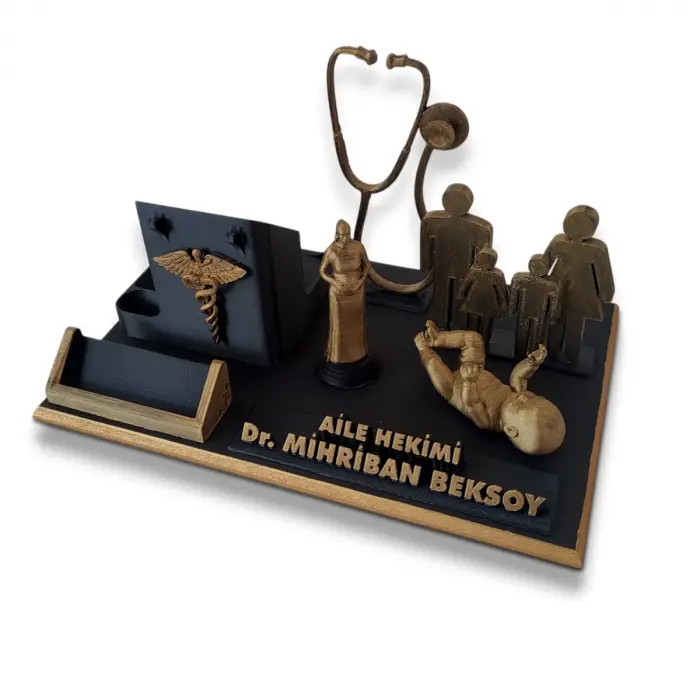 Aile Hekimi Masa İsimliği – Kişiye Özel Doktor Ofis Hediyesi