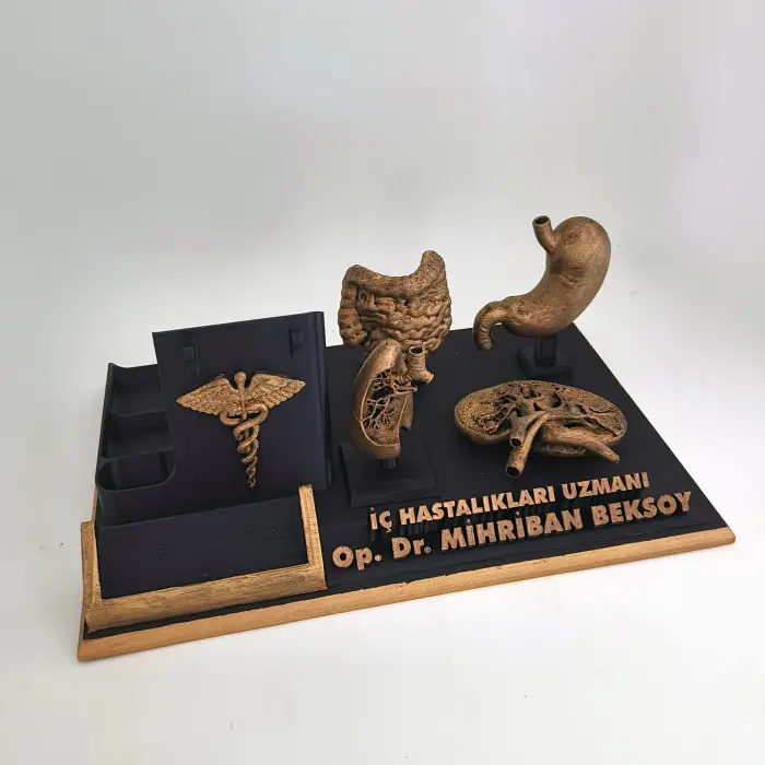 İç Hastalıkları Uzmanı Masa İsimliği – Kişiye Özel Dahiliye Doktoru Ofis Hediyesi