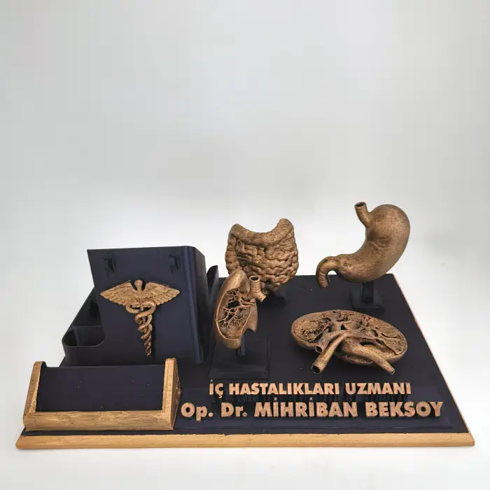 İç Hastalıkları Uzmanı Masa İsimliği – Kişiye Özel Dahiliye Doktoru Ofis Hediyesi