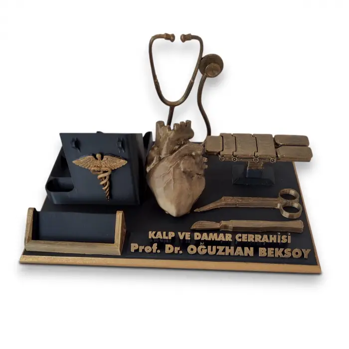 Kalp Damar Cerrahisi Uzmanı Masaüstü İsimlik