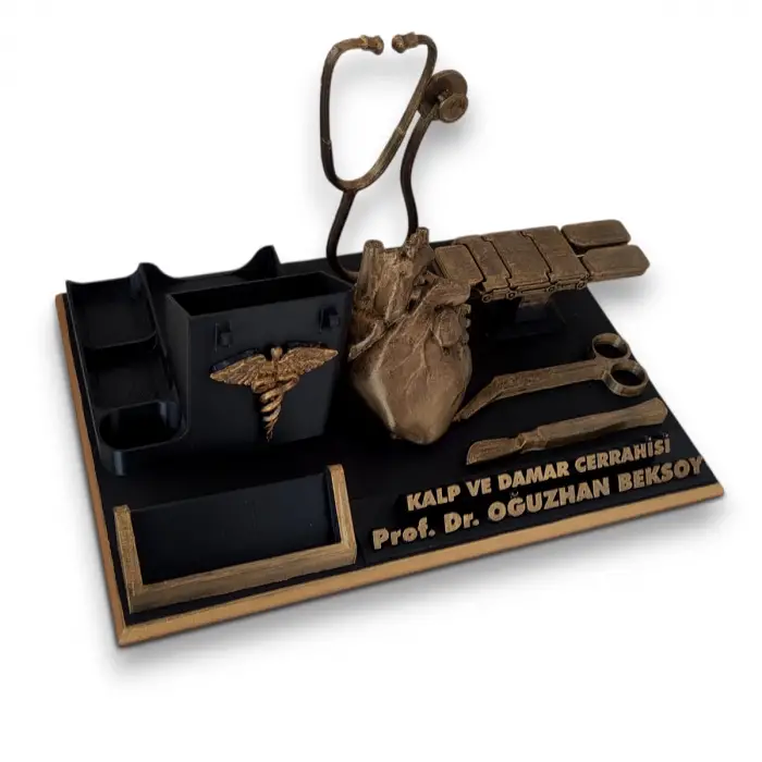 Kalp Damar Cerrahisi Uzmanı Masaüstü İsimlik