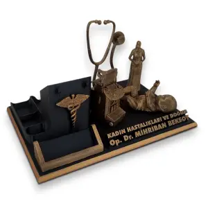 Kadın Hastalıkları ve Doğum Uzmanı Masaüstü İsimlik