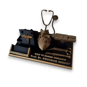 Kalp Damar Cerrahisi Uzmanı Masaüstü İsimlik