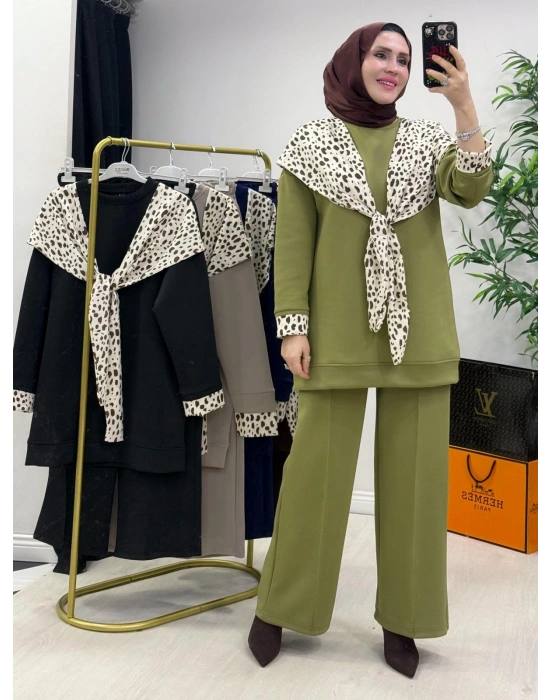 Aura Şal Detaylı Takım Yeşil