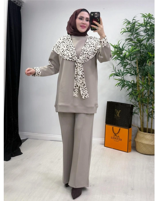 Aura Şal Detaylı Takım Vizon