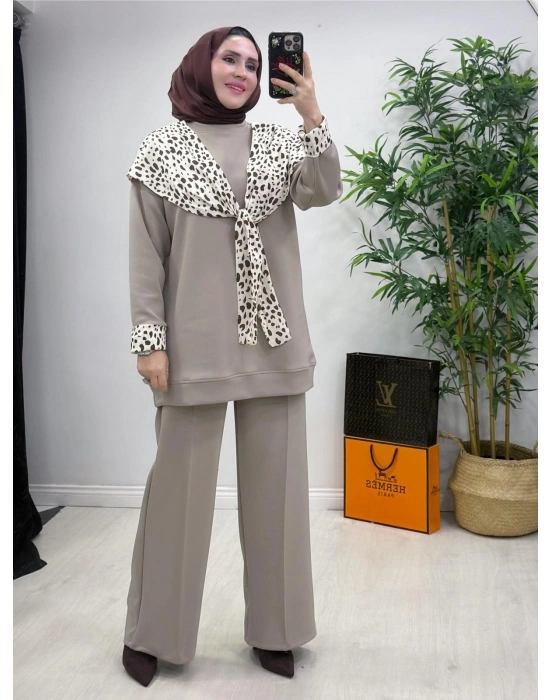Aura Şal Detaylı Takım Vizon