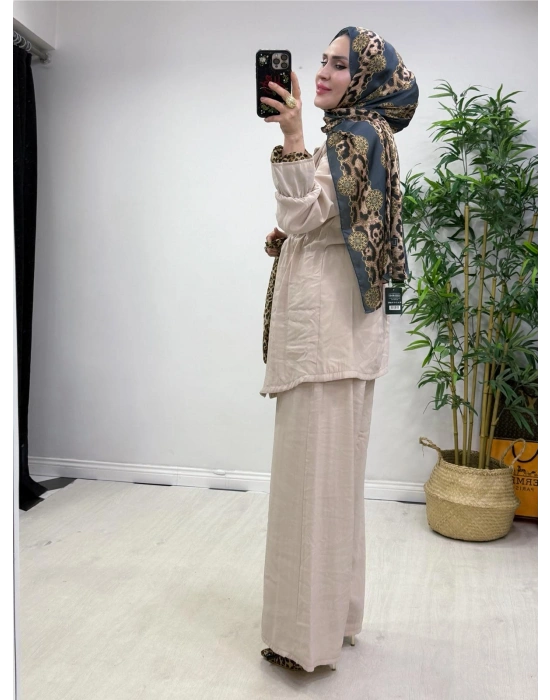 Leopar Detaylı Qupra Takım Krem