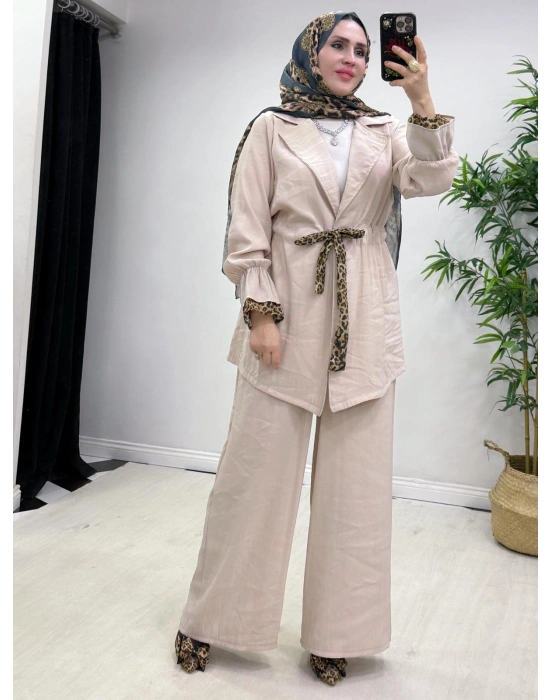 Leopar Detaylı Qupra Takım Krem