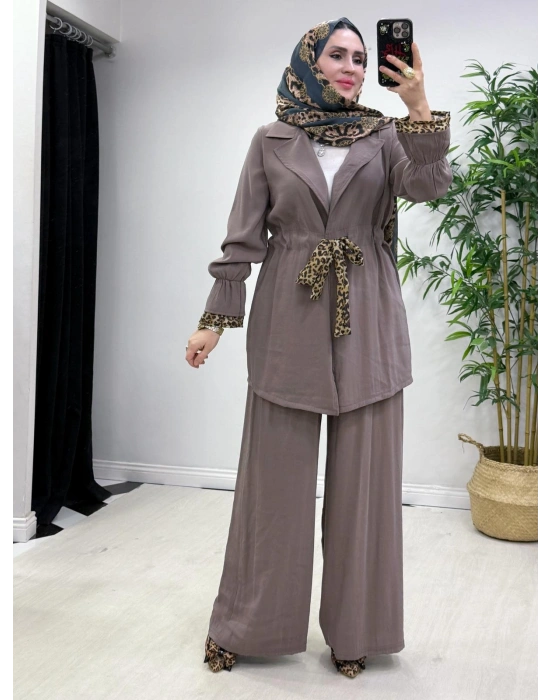 Leopar Detaylı Qupra Takım Vizon