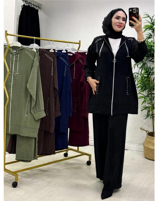 Zımba Detaylı Takım Siyah