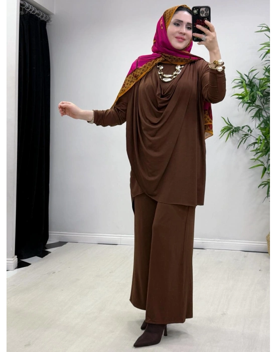 Yeni Sezon Giyçık Tasarım Candy Kumaş Takım Kahverengi