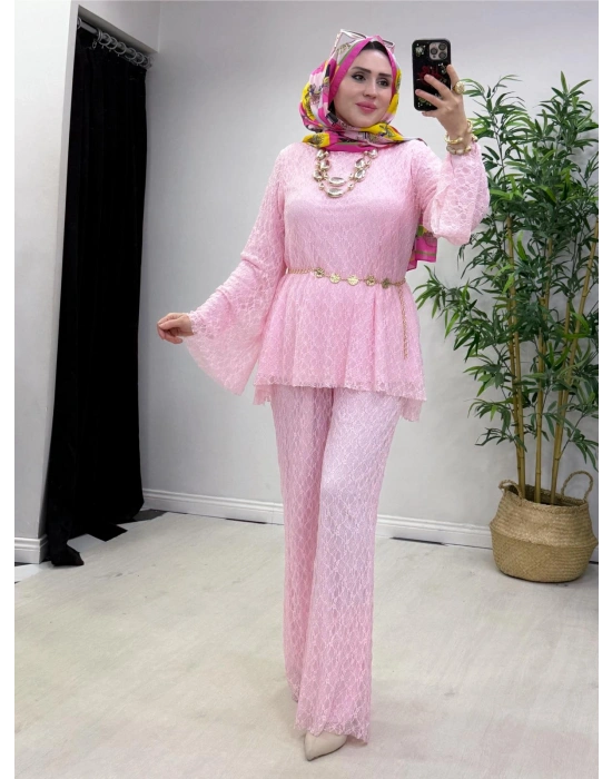 Dantel Detaylı Kemer Hediyeli Şık Takım Pembe