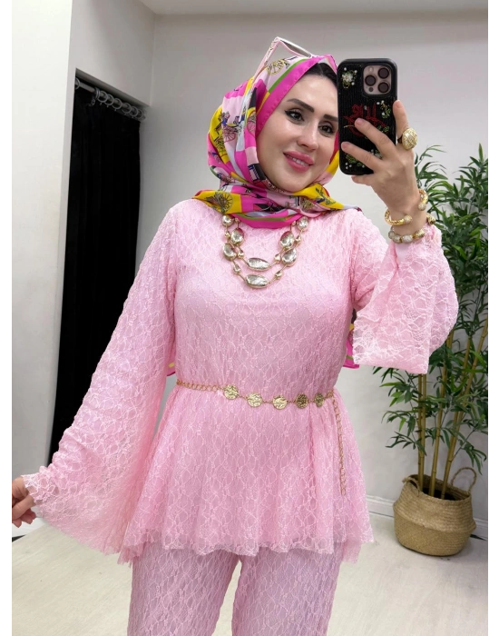 Dantel Detaylı Kemer Hediyeli Şık Takım Pembe