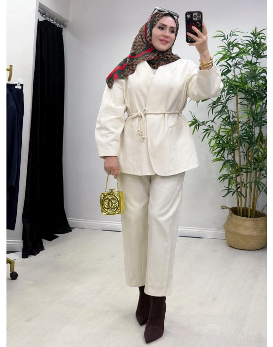Tasarım Ceketli Keten Takım-Kemer Hediyeli Krem